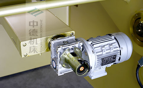 ZDS-450后檔料減速電機(jī)，質(zhì)量好，模擬運(yùn)算定位速度快.jpg